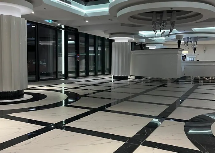 Hanza Tower - 22 Floor, Swimming Pool & Апартаменты