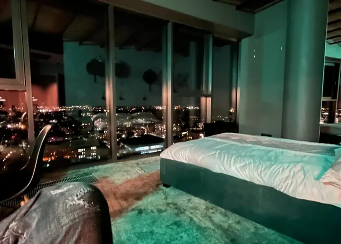 Hanza Tower - 22 Floor, Swimming Pool & Apartamento Estetino